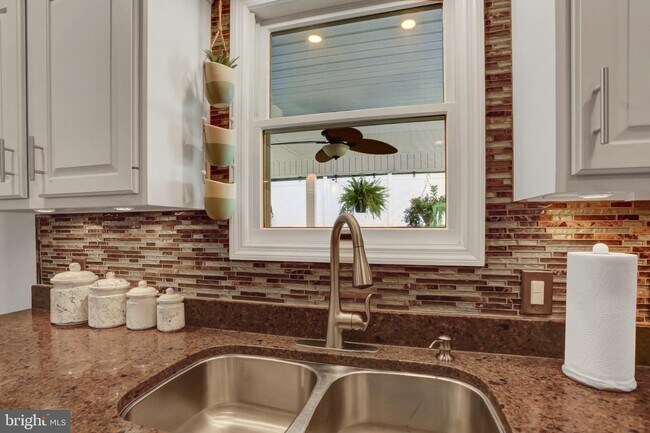 Foto del edificio - 127 Mountainview Dr