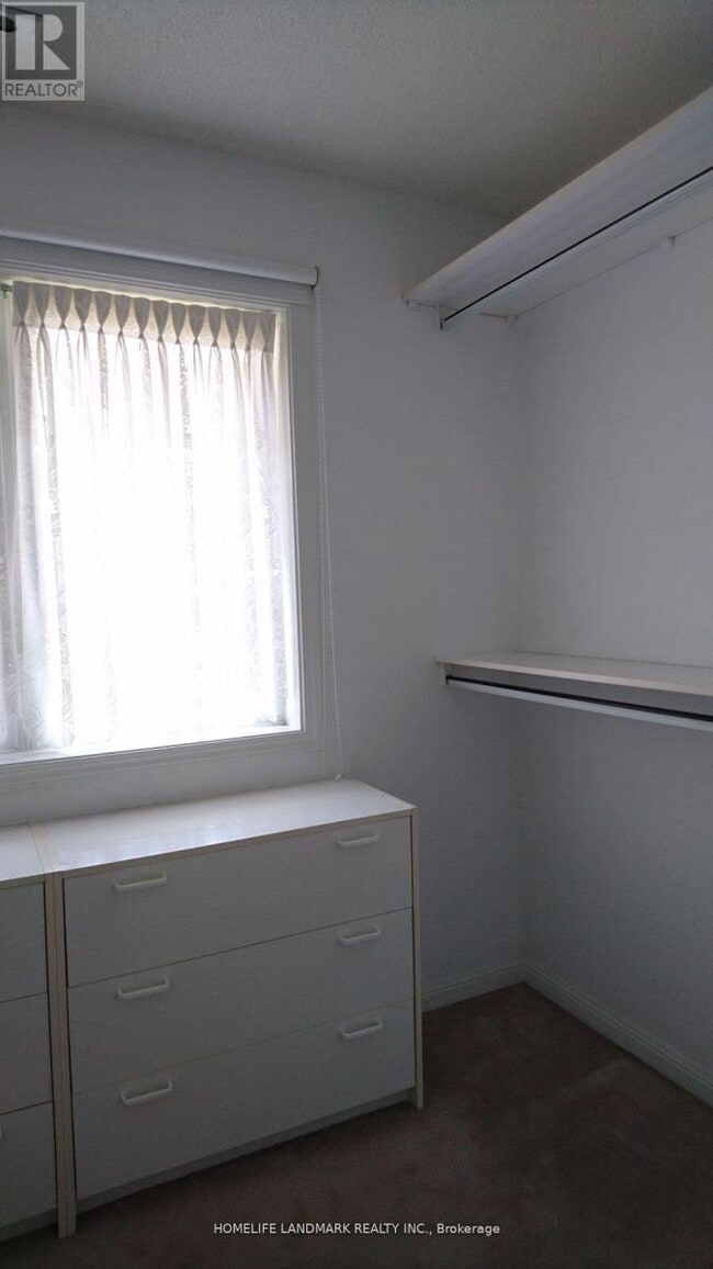 Building Photo - 18 St Moritz Way