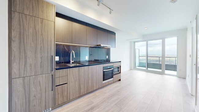 Building Photo - 1100 Sheppard Av W