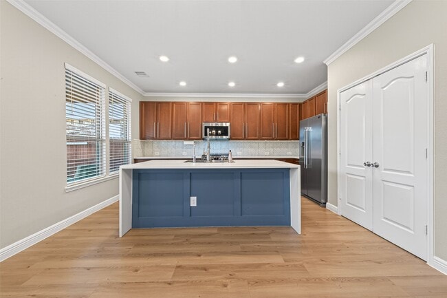 Foto del edificio - 5922 River Timber Trl