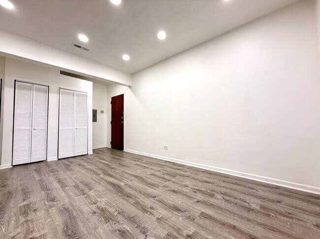 Foto del edificio - 2240 S Wentworth Ave
