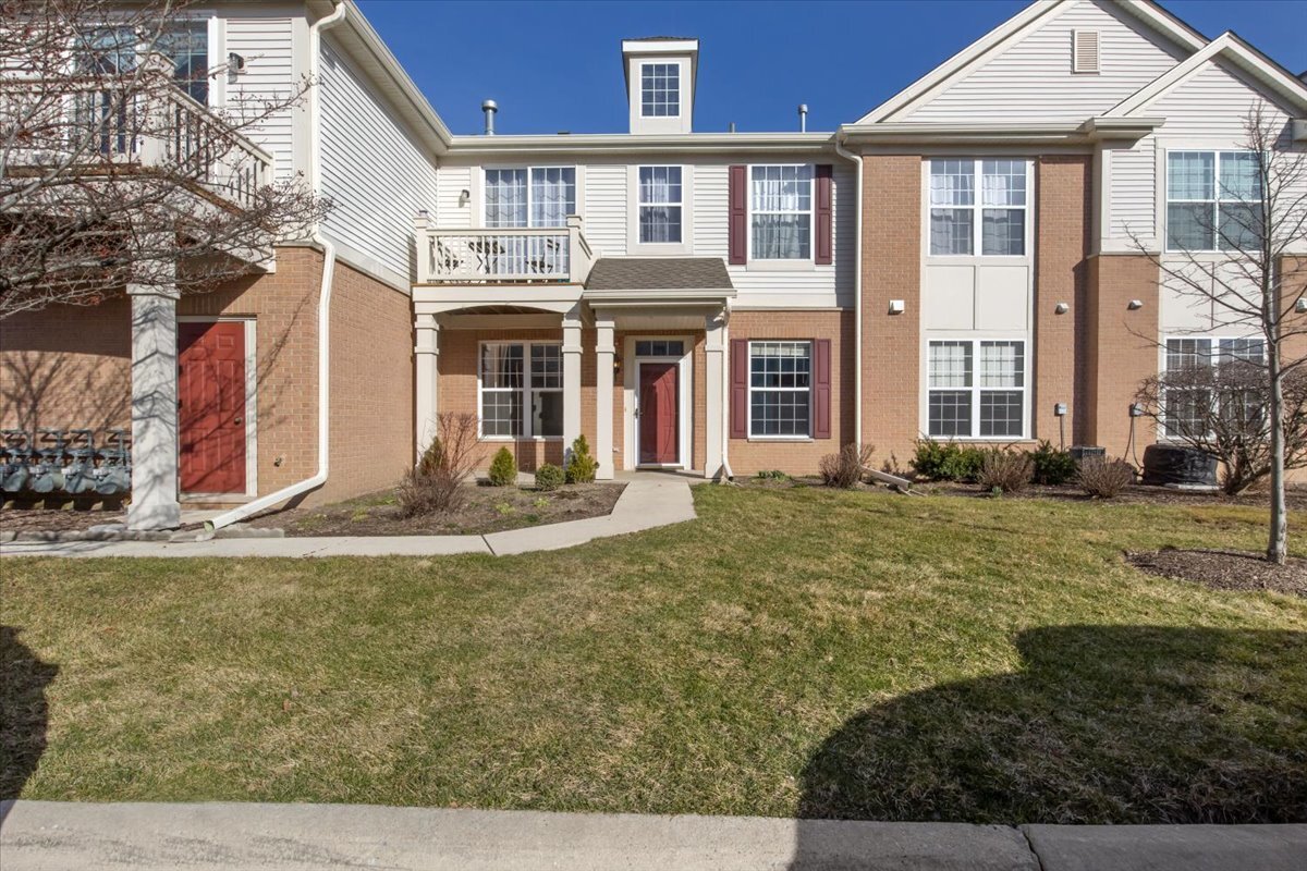 8217 Concord Ln Unit H, Justice, IL 60458 Condo for Rent in Justice