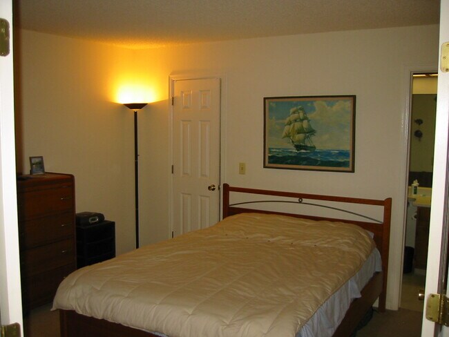 Foto del edificio - 4883 White Rock Cir