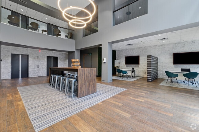 Lobby - 12 North