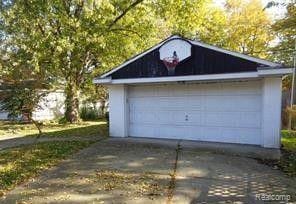 Building Photo - 4704 Briarwood Ave