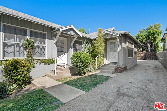 Building Photo - 13455 Burbank Blvd