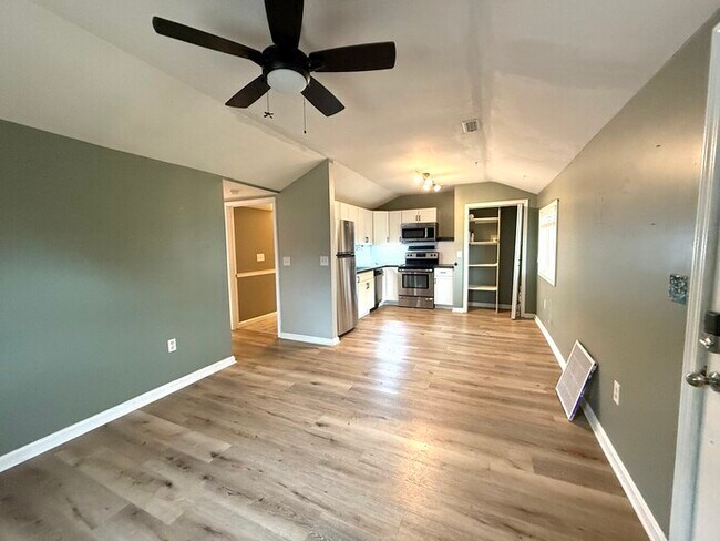 Foto del edificio - Single Family Home