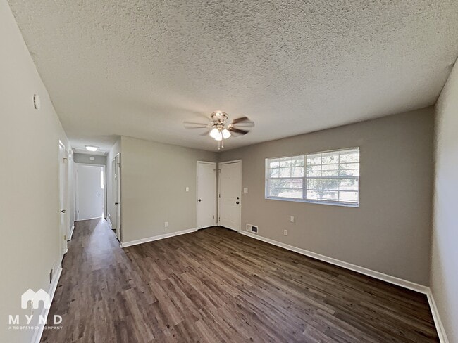 Building Photo - 8094 Attleboro Dr