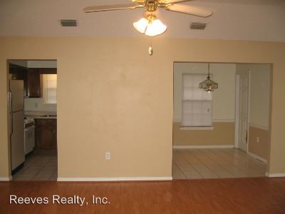 Building Photo - 6280 Woodside Dr