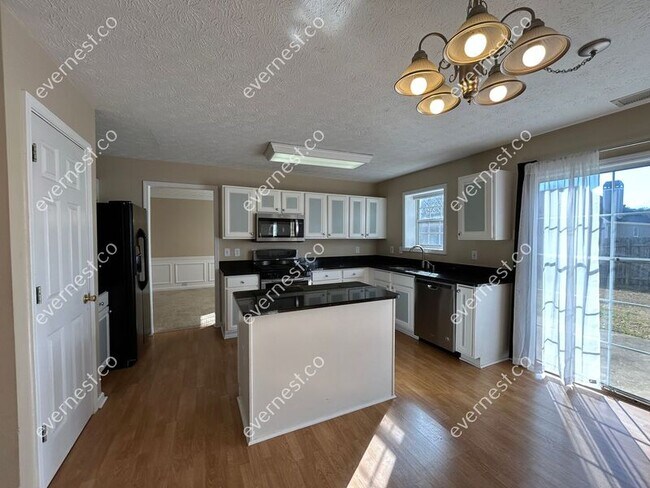 Foto del edificio - 3797 Harris Blvd NW