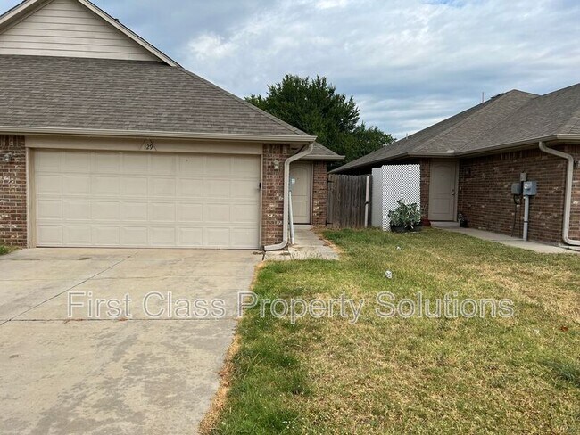 Building Photo - 129 Ashley Dr