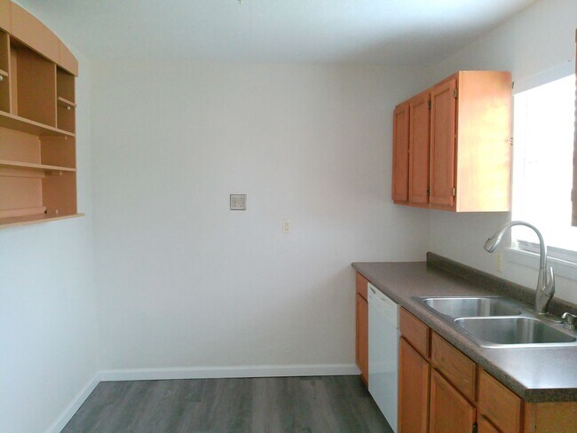 Foto del edificio - 2930 E Harrington Dr