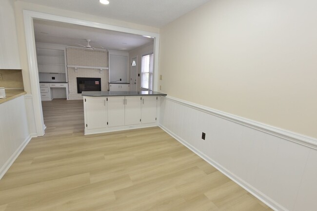 Foto del edificio - 1200 West Mount Drive