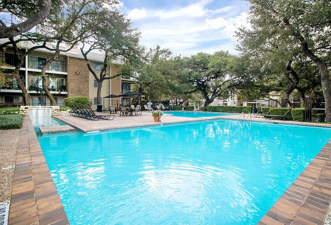 Villas of Oak Creste Apartments San Antonio, TX