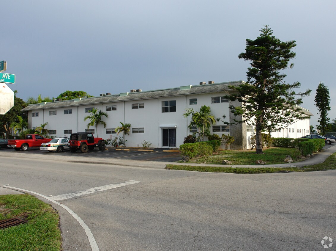 Foto del edificio - 6191 SW 37th St