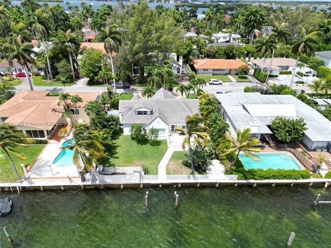 Foto del edificio - 7601 Beach View Dr