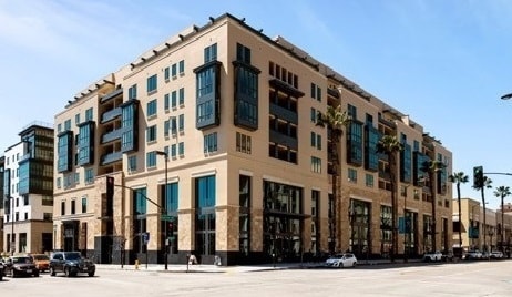 Building Photo - 39 S Los Robles Ave