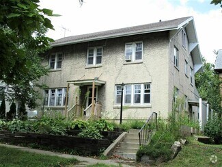 Building Photo - 808-810 W 2nd St
