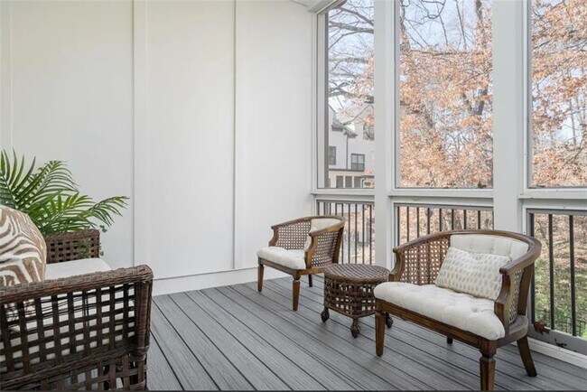 Foto del edificio - 4518 Collins Ave