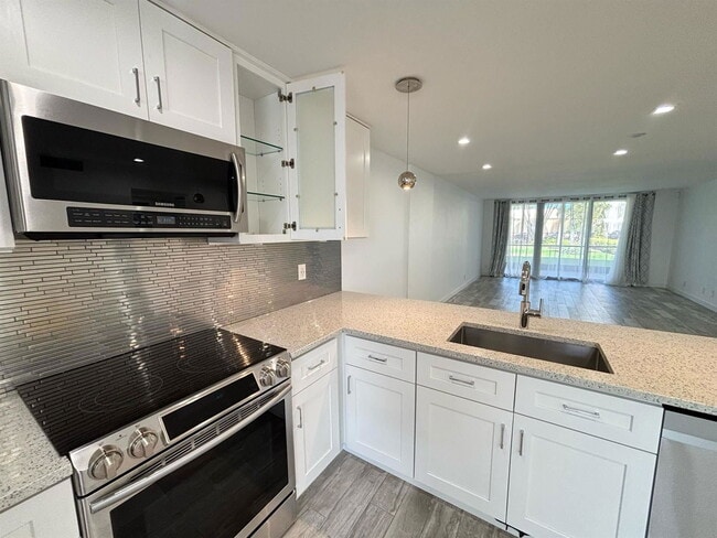 Foto del edificio - 1629 Riverview Rd