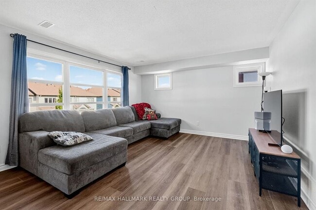 Building Photo - 235 Infusion Private