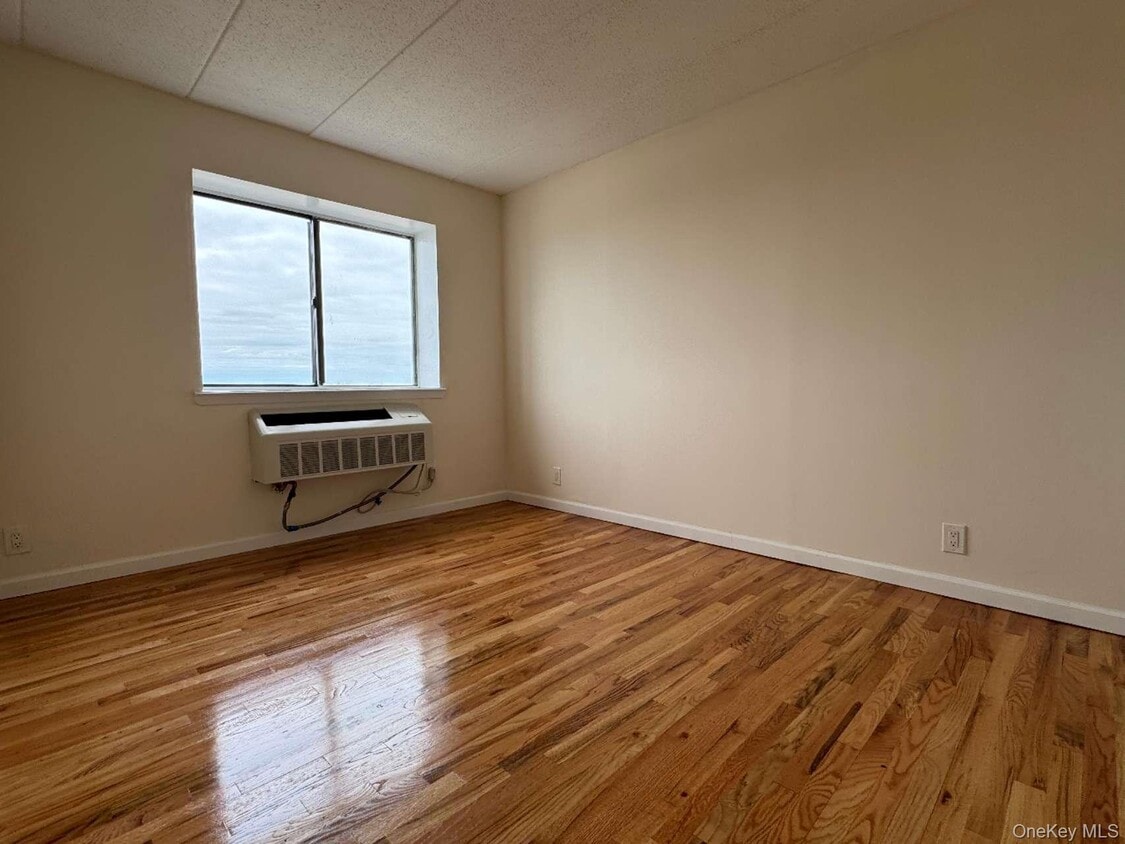 Foto del edificio - 145-18 34th Ave