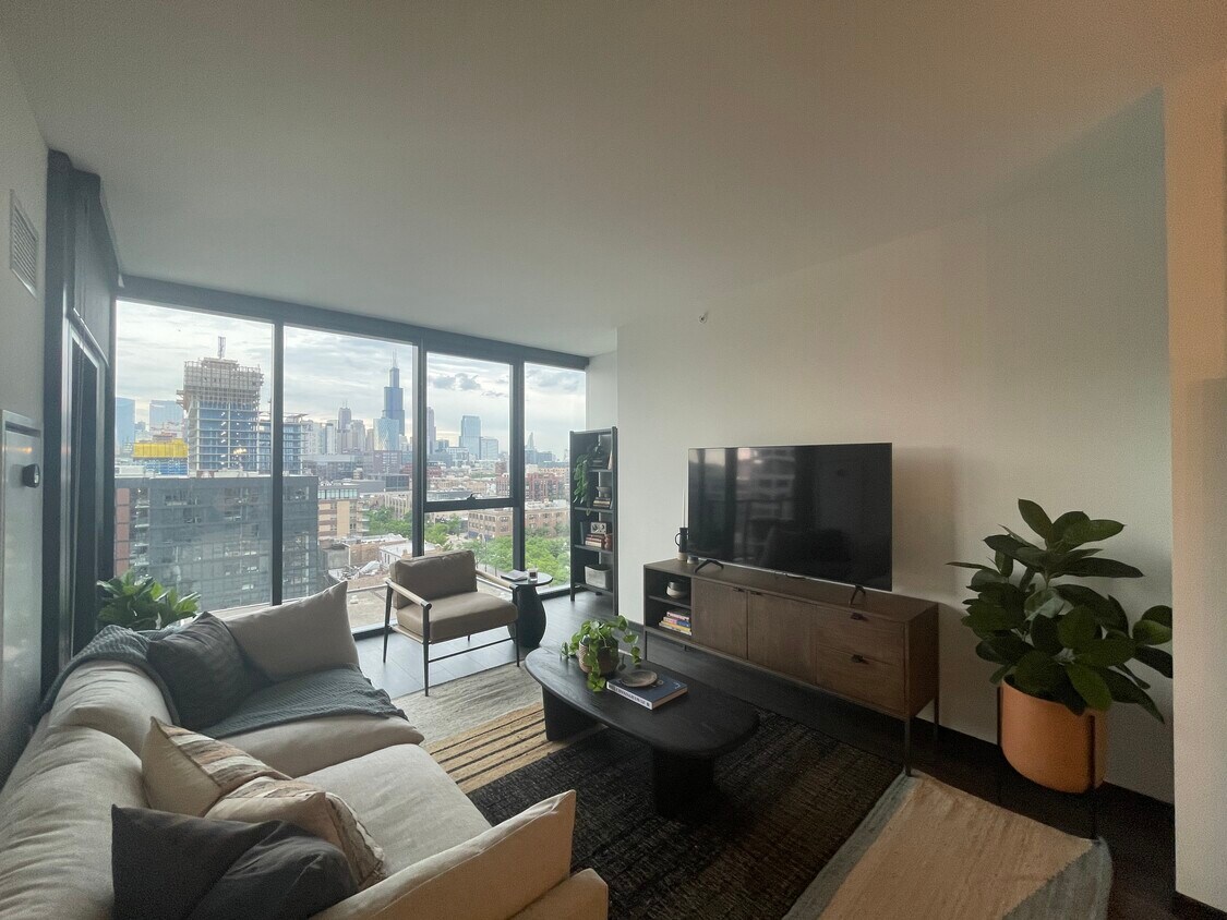 Foto principal - 1380 W Randolph St