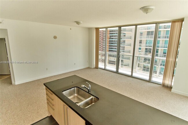 Foto del edificio - 1111 SW 1st Ave