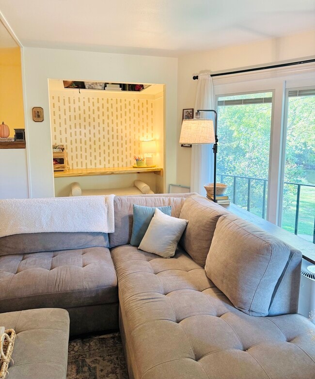 Building Photo - 11495 Armada Dr