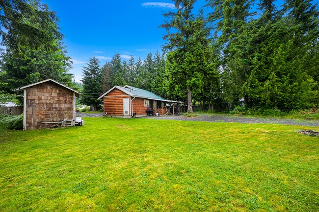 Building Photo - 6258 Bellwood Dr