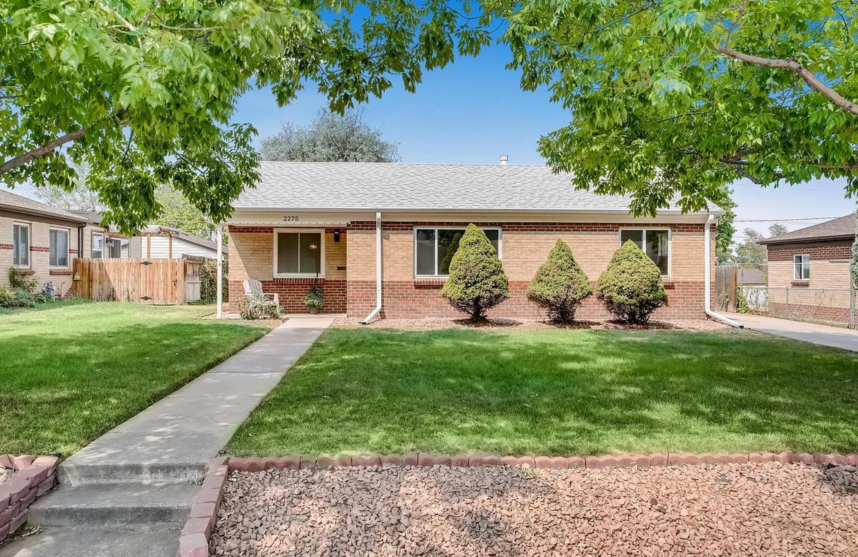 Primary Photo - 2275 W Gill Pl