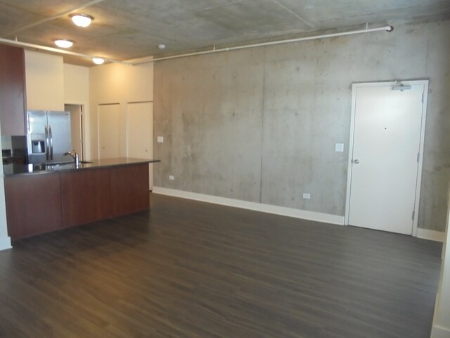 Foto del edificio - 354 River St