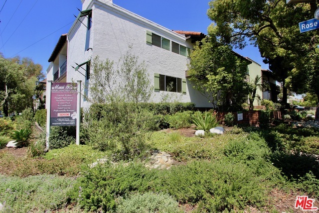 Building Photo - 3335 Military Ave