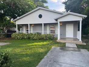 Building Photo - 22250 Miami Ave