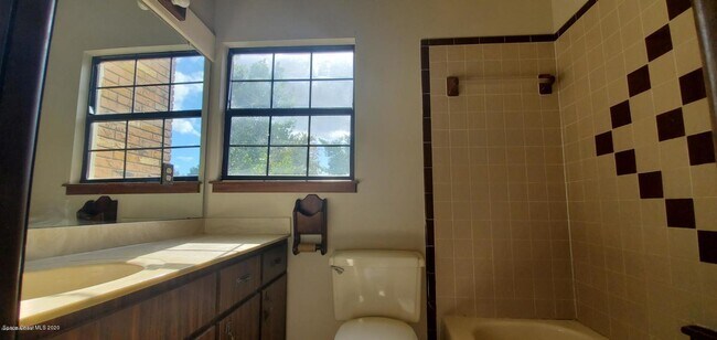 Foto del edificio - 997 Harrison St