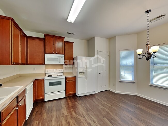 Building Photo - 15730 Lakepoint Forest Dr