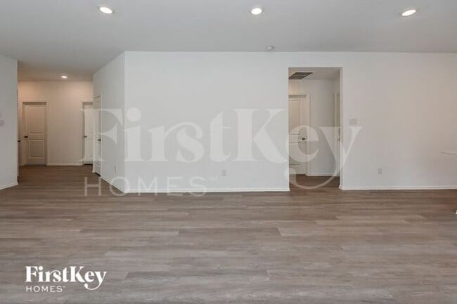 Building Photo - 22683 Malvicino Dr