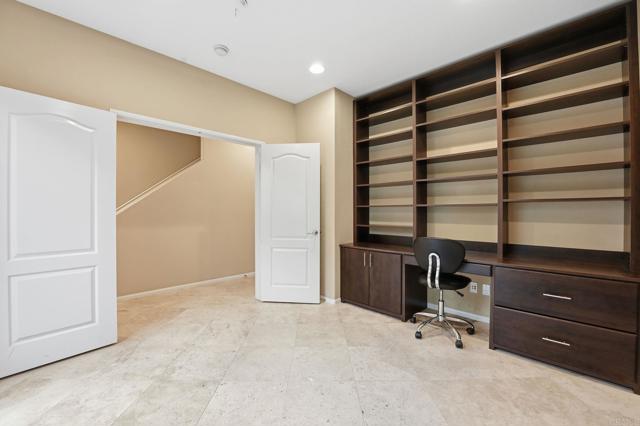 Foto del edificio - 16926 Vasquez Way