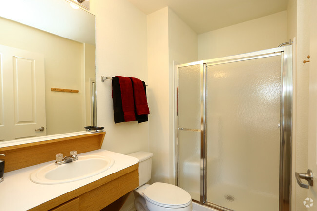 4BR-4BA Typical Bathroom - Reveille Ranch