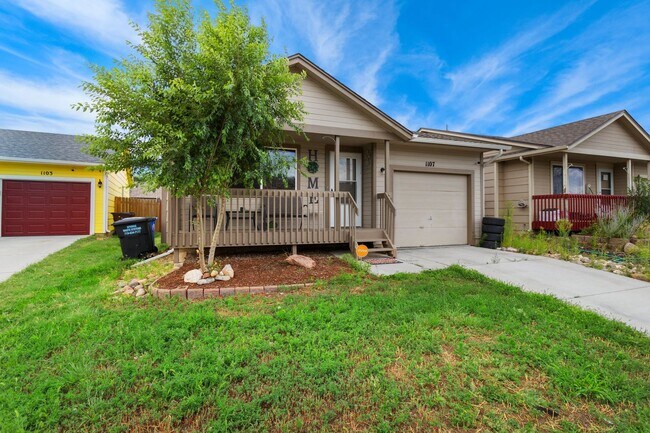 Foto del edificio - 3 Bed 1 Bath Home in Fountain Under $1800!!!