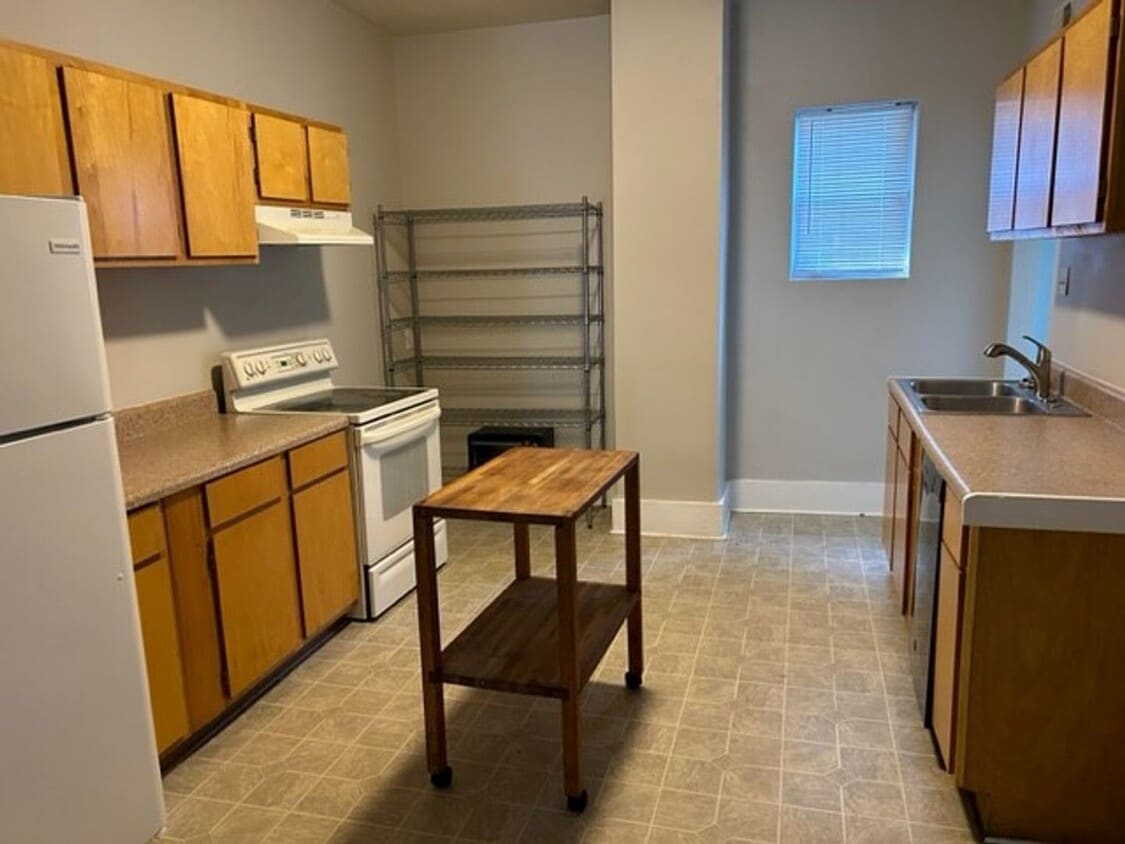 4 bedroom, 3 bath 1,668 sf single family home located in Norfolk near ODU and Sentara Norfolk Gen... - 4 bedroom, 3 bath 1,668 sf single family home located in Norfolk near ODU and Sentara Norfolk Gen...