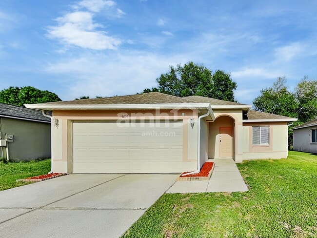 Building Photo - 1209 Blufield Ave