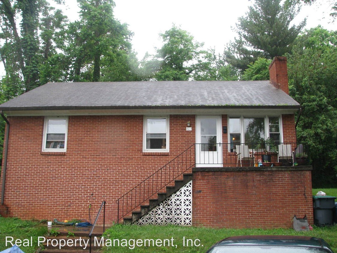 Primary Photo - 3 br, 1 bath House - 812 St. James Circle