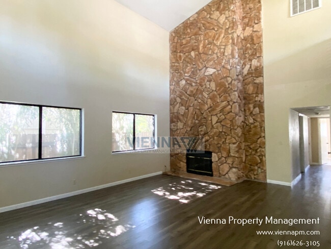 Building Photo - 8513 Lonon Ct