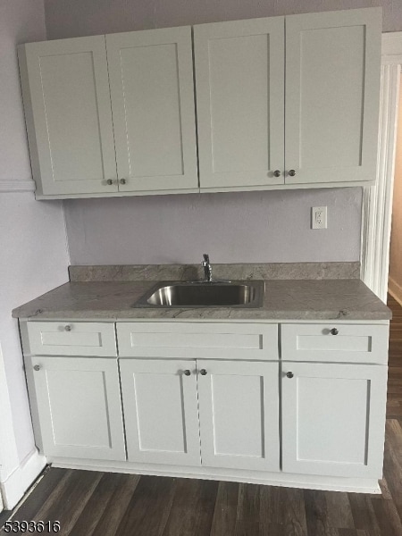 Foto del edificio - 1055 Main Ave