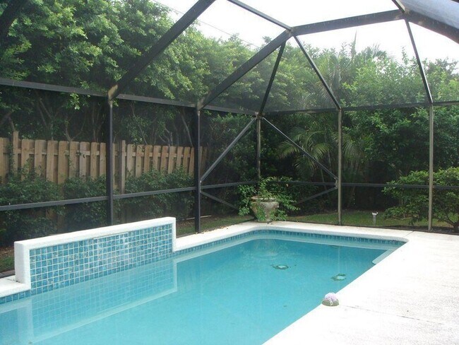 Foto del edificio - 441 Sunrise Way