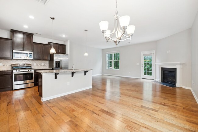 Building Photo - Apex North Carolina Townhome