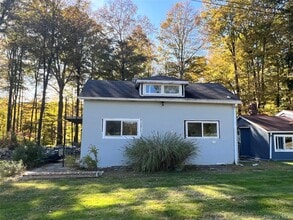 Building Photo - 294 Croton Falls Rd