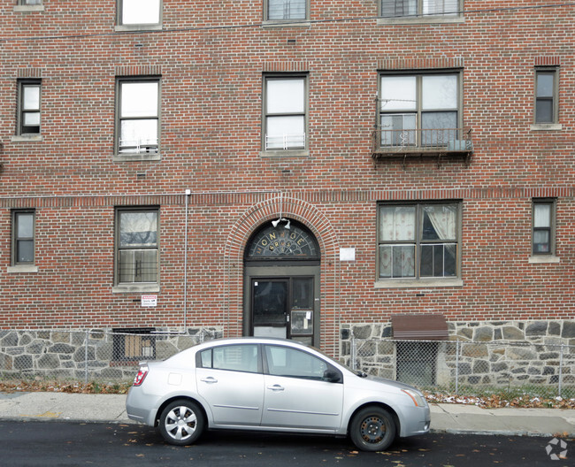 Building Photo - Monroe Arms
