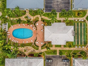 Building Photo - 1821 NE 62nd St